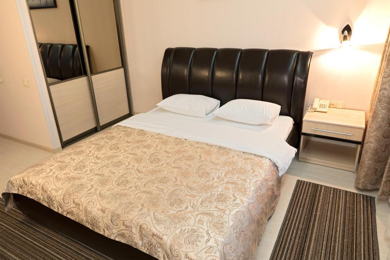 Staybridge Mini-Hotel In Most City Panoramic River View 第聂伯罗彼得罗夫斯克 外观 照片